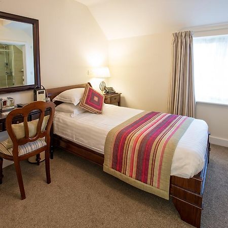 The Bishops Table Hotel Farnham  Exteriör bild