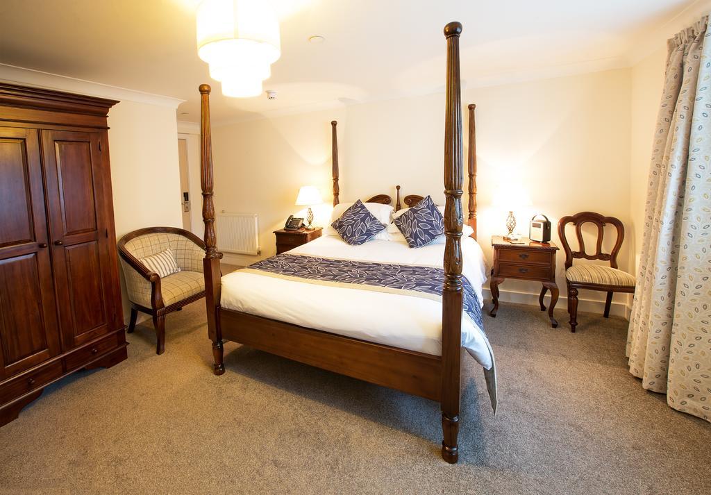 The Bishops Table Hotel Farnham  Exteriör bild