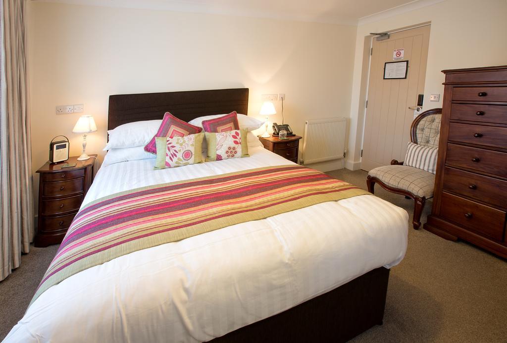 The Bishops Table Hotel Farnham  Exteriör bild