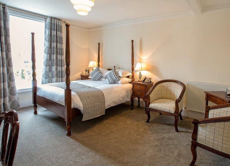 The Bishops Table Hotel Farnham  Exteriör bild